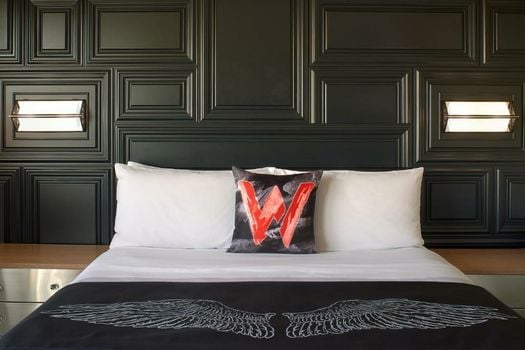 W Boston
