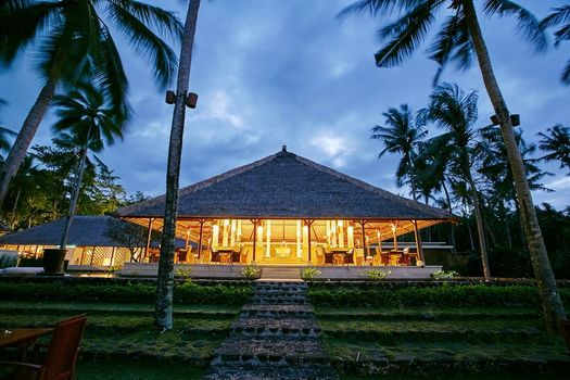 Alila Manggis