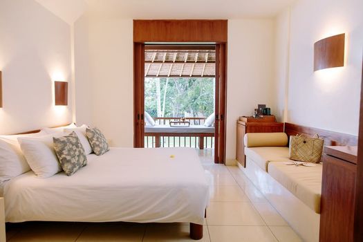 Alila Manggis