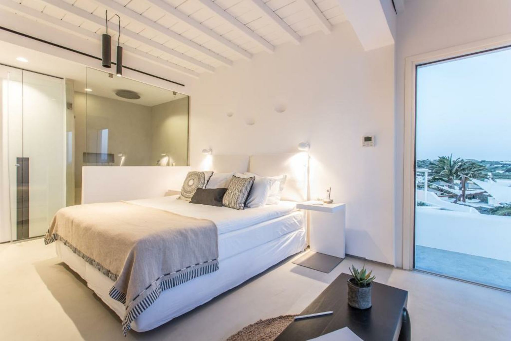 Ostraco Suites