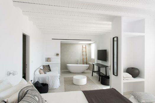 Ostraco Suites