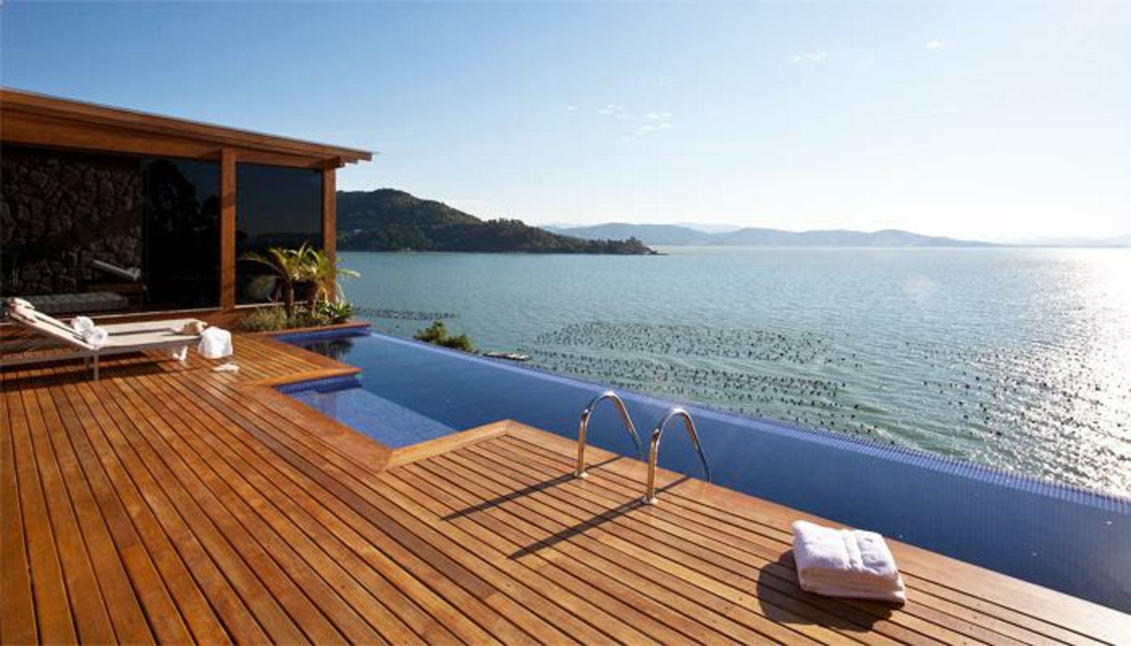 Ponta dos Ganchos Exclusive Resort