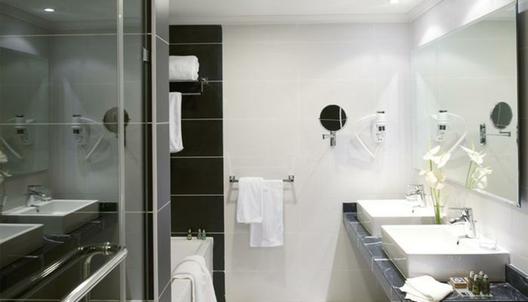 Barcelo Cairo Pyramids Hotel