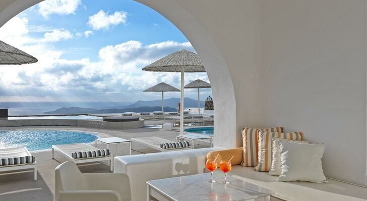 Lilium Hotel Santorini