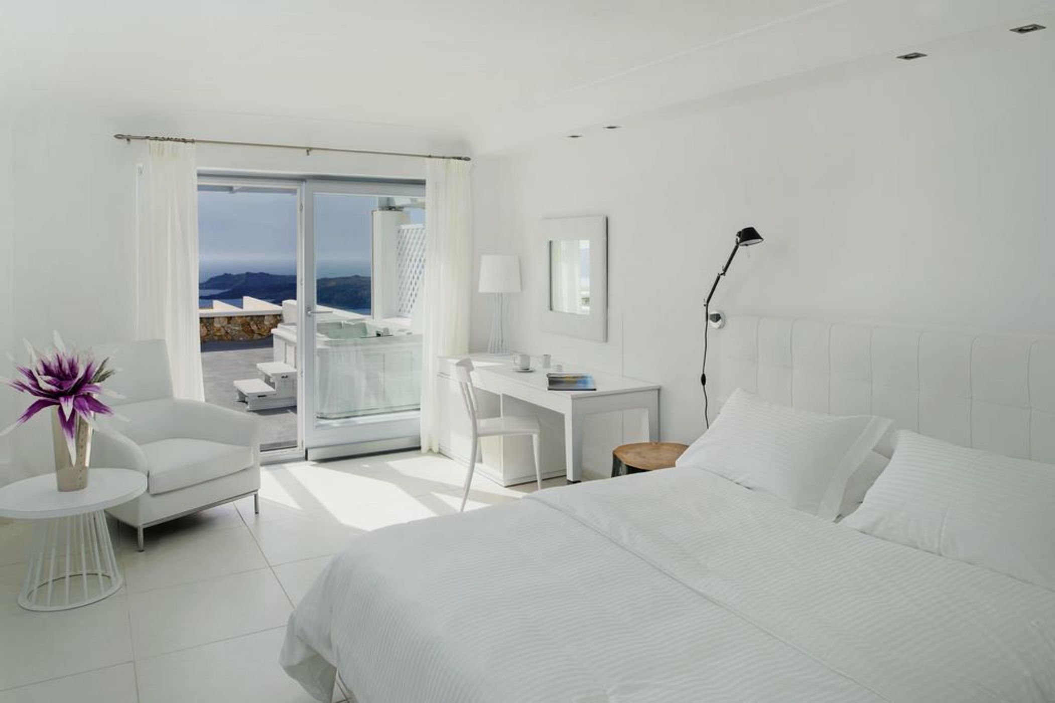 Lilium Hotel Santorini