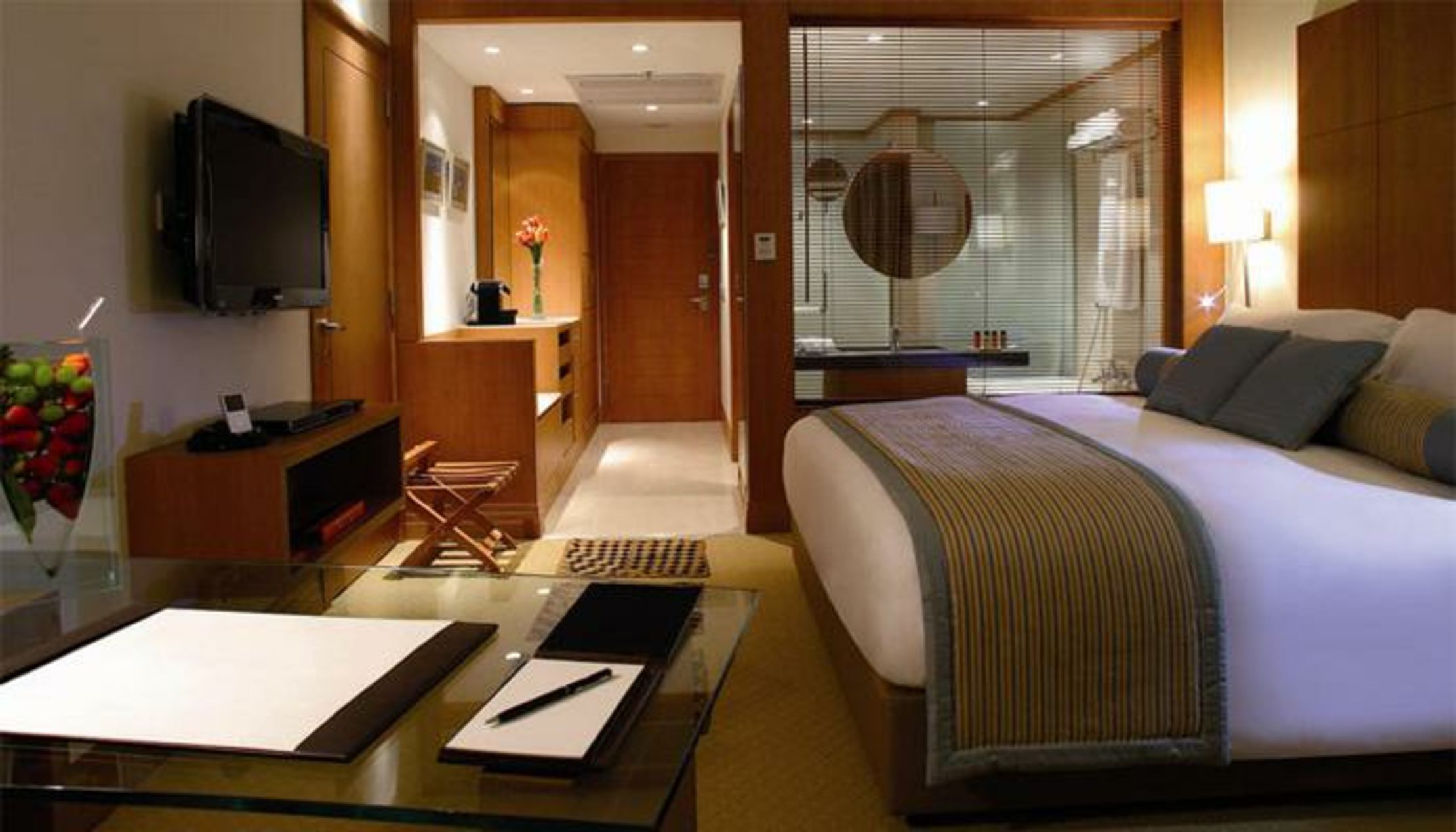 Sankara Nairobi, Autograph Collection