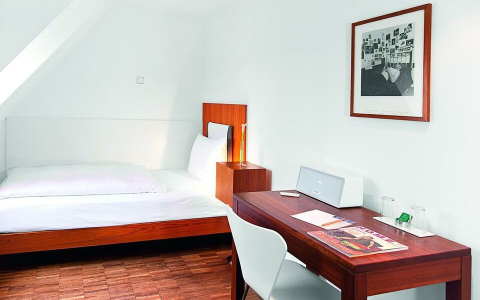 Hopper Hotel St Antonius Koln Hopper Hotel St Antonius Koln