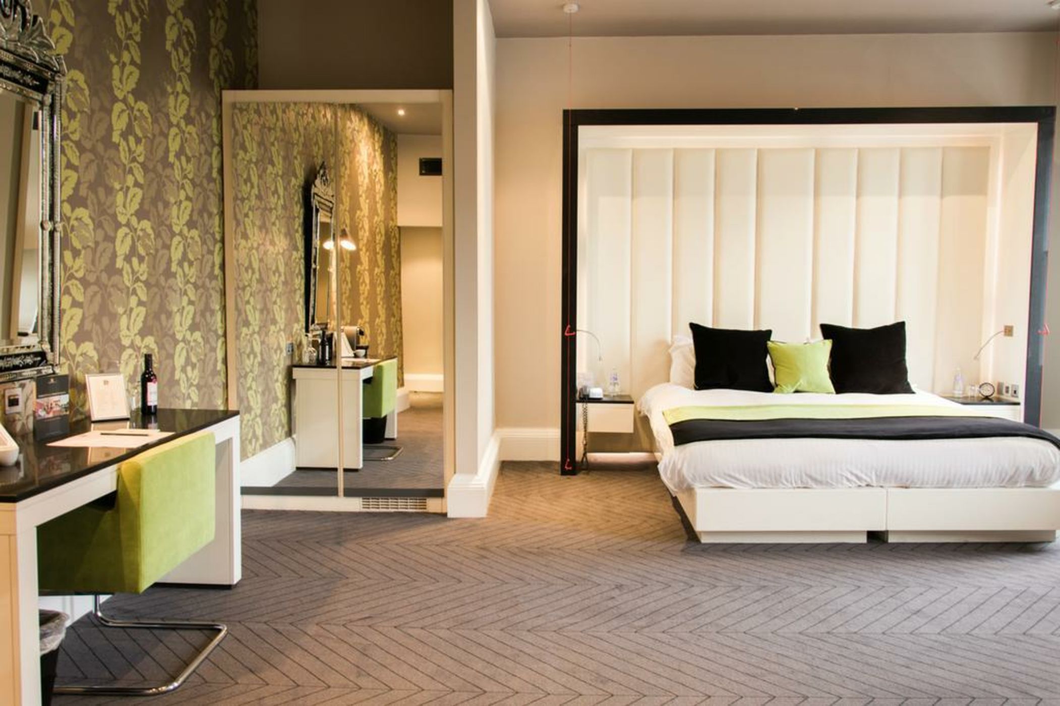 The Rutland Hotel & Apartments