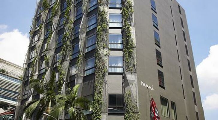 Naumi Hotel