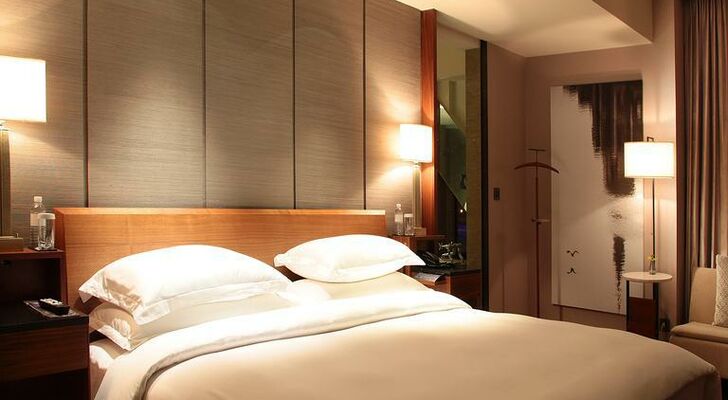 Les Suites Orient, Bund Shanghai