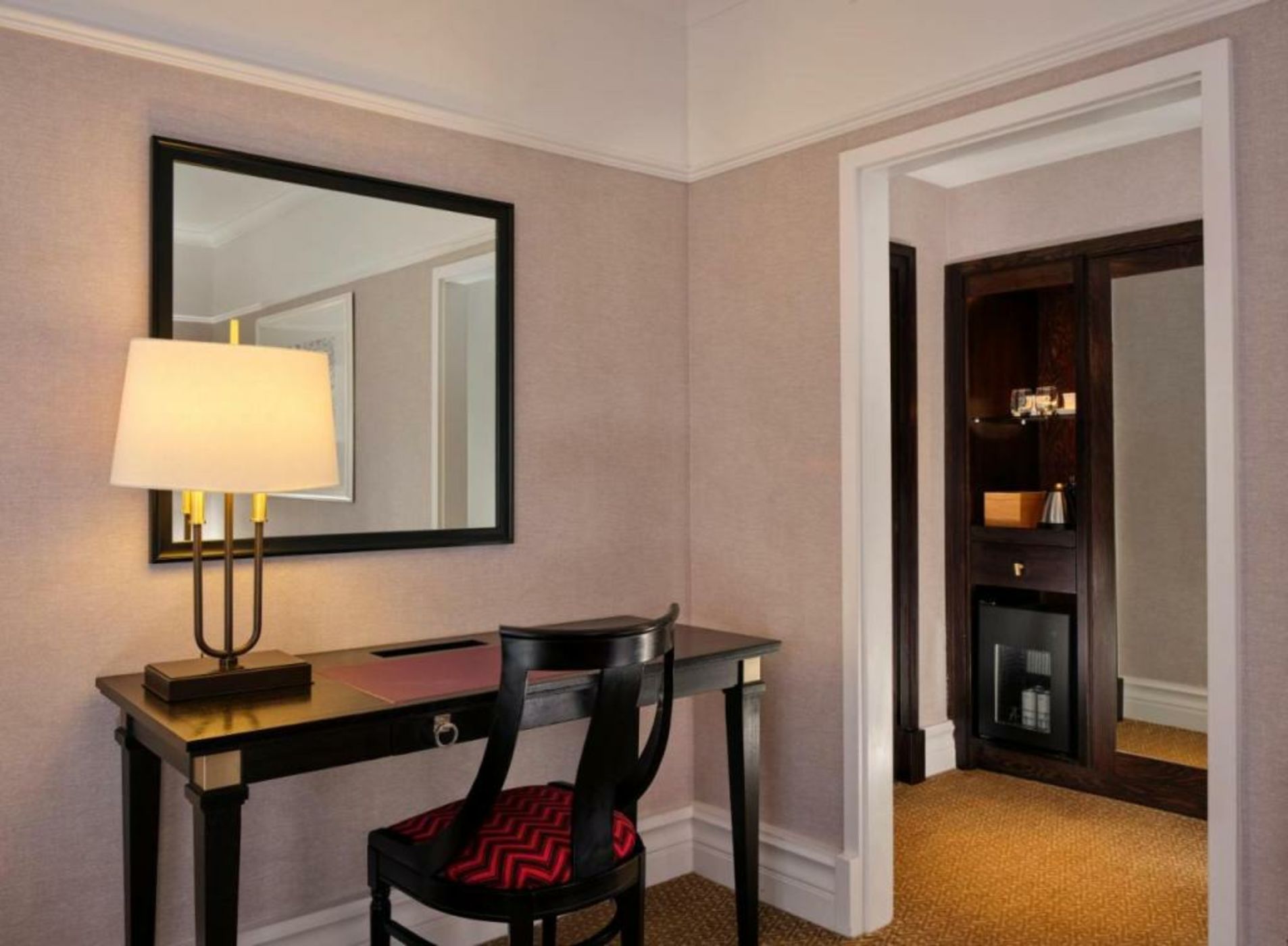 St. Ermin's Hotel, Autograph Collection