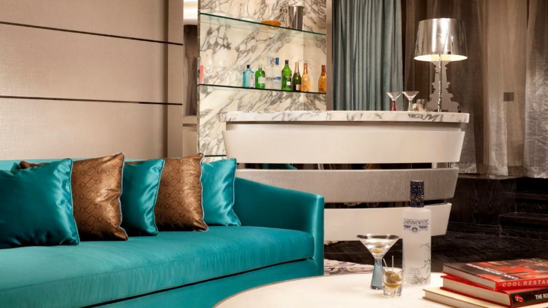 Hotel Indigo Shanghai On The Bund, an IHG Hotel