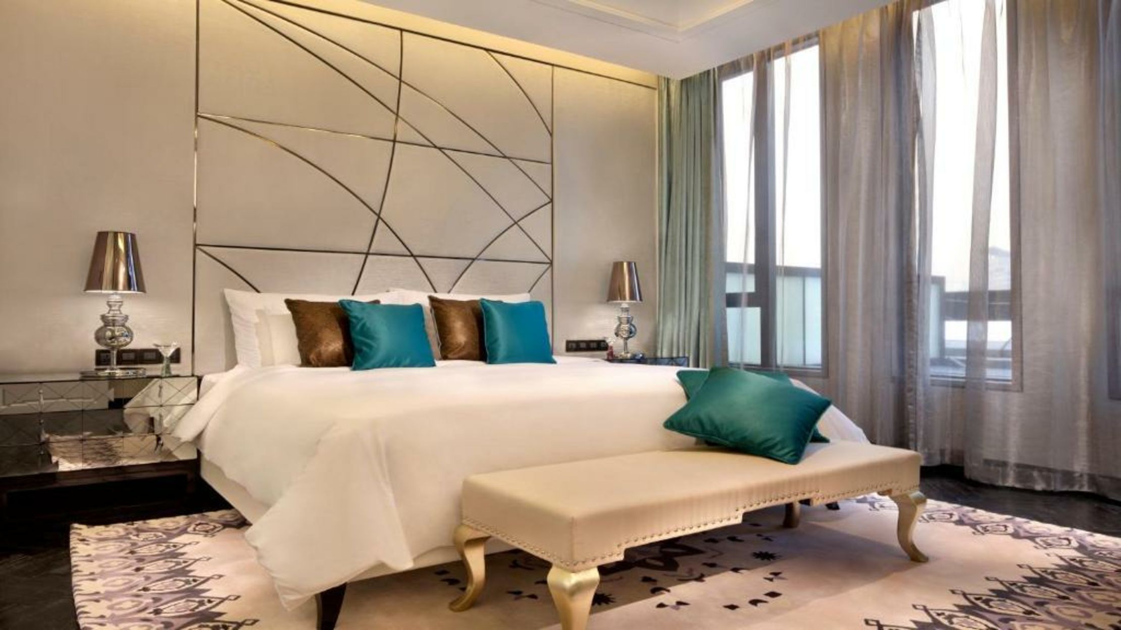 Hotel Indigo Shanghai On The Bund, an IHG Hotel