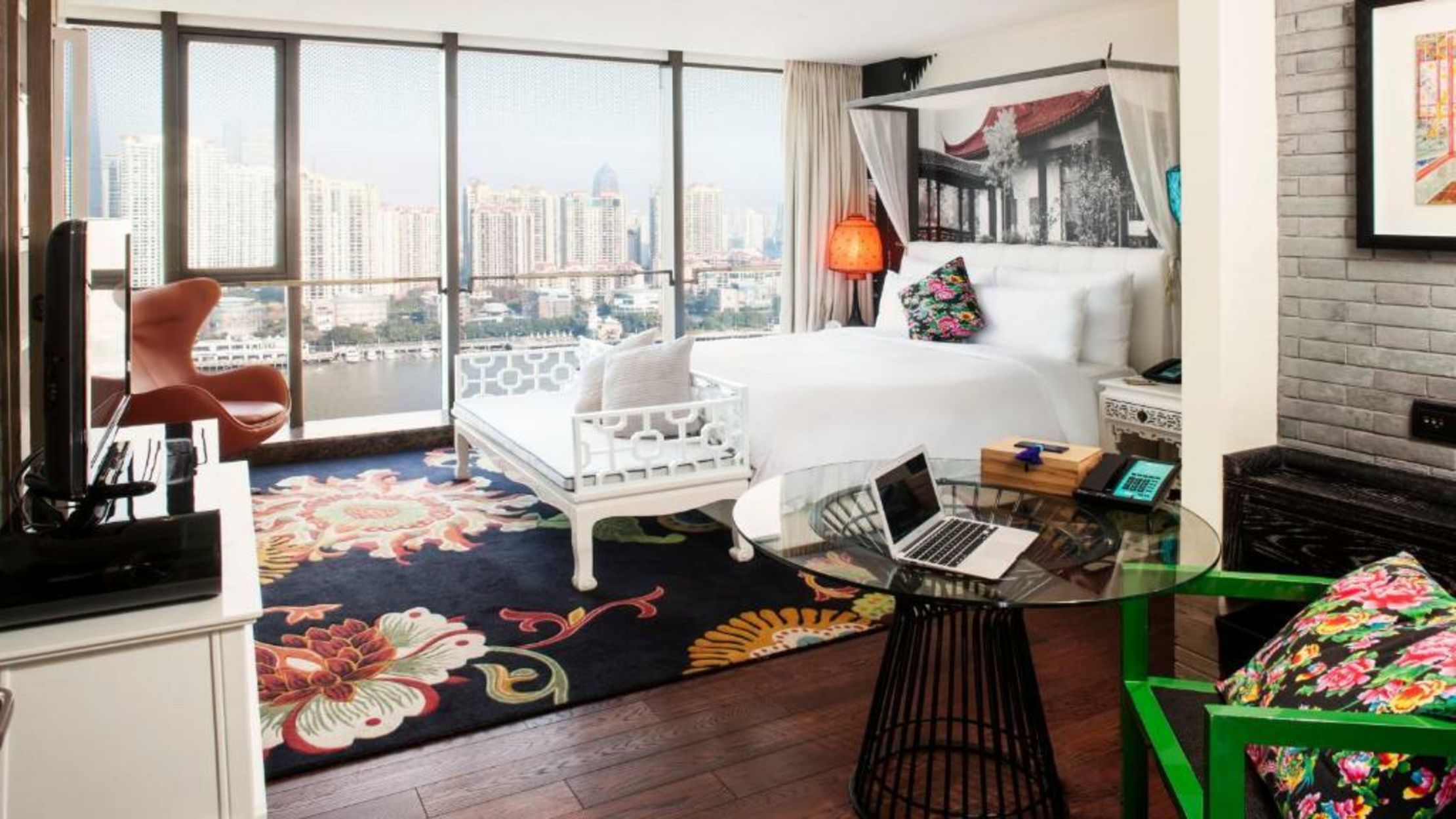 Hotel Indigo Shanghai On The Bund, an IHG Hotel