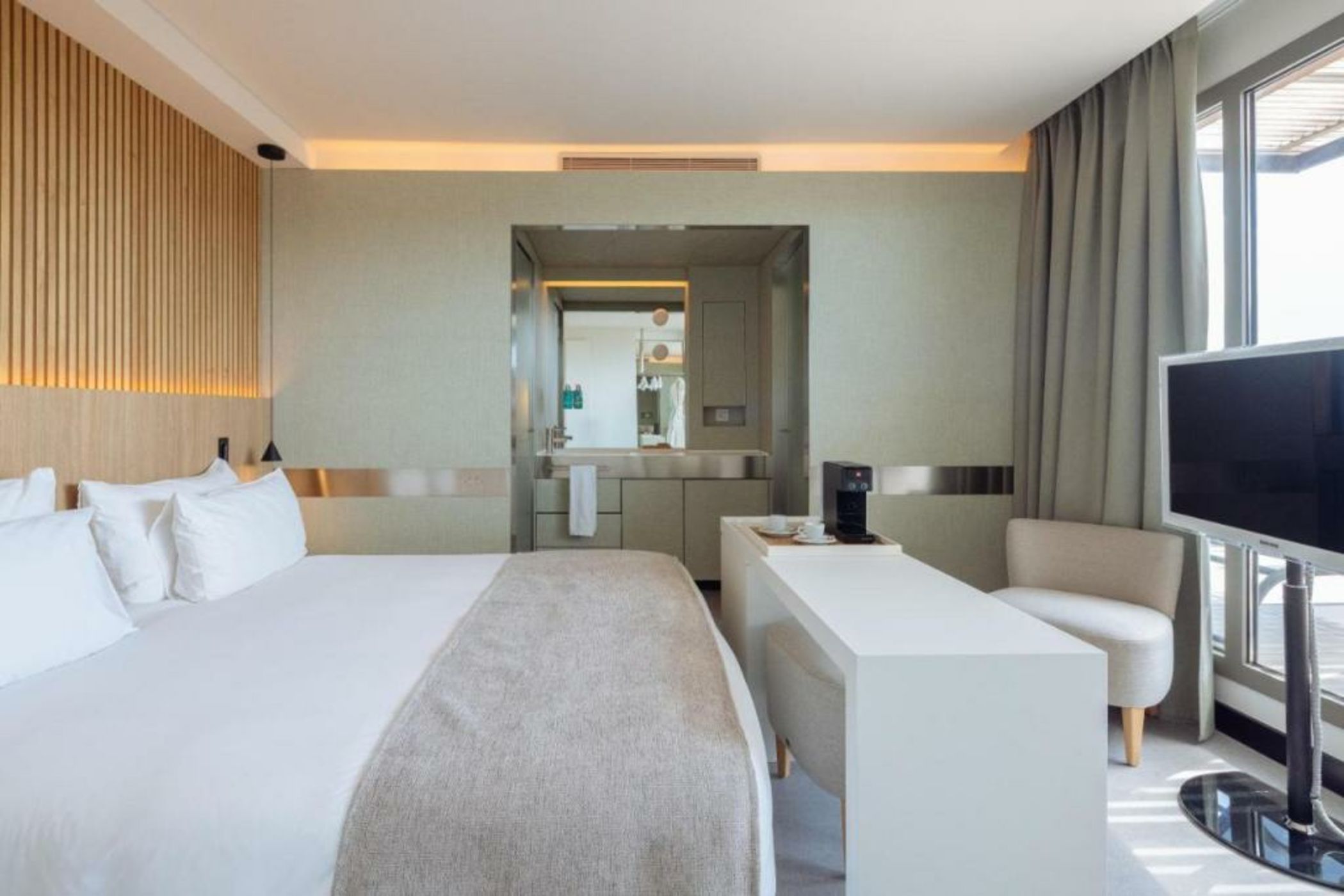 The Mirror Barcelona