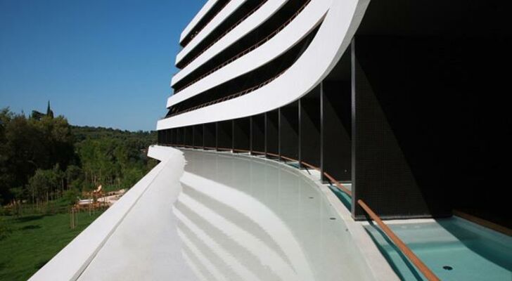 Hotel Lone