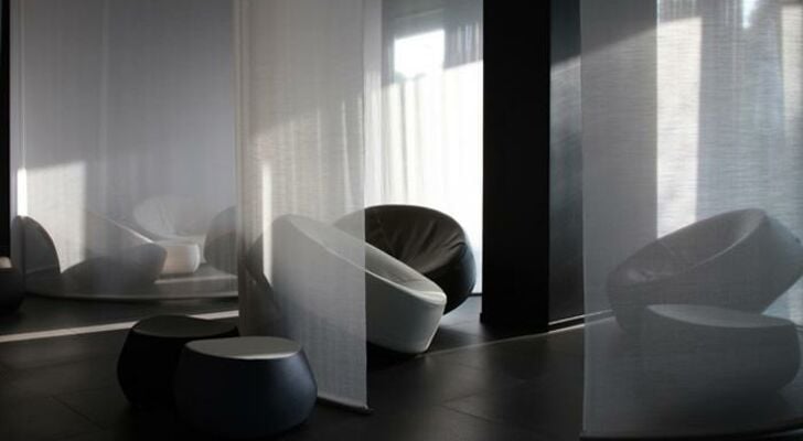 Hotel Lone