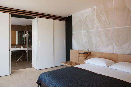 Hotel Lone