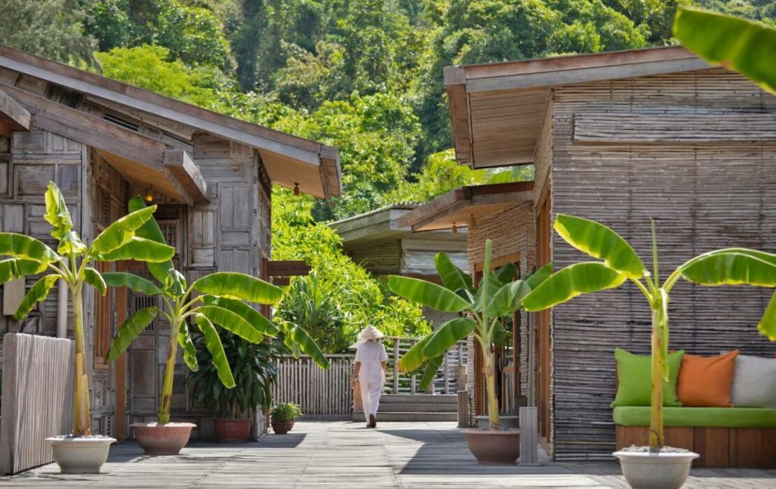 https://www.myboutiquehotel.com/photos/6040/six-senses-con-dao-con-dao-243-1707742543-1110x700.jpg