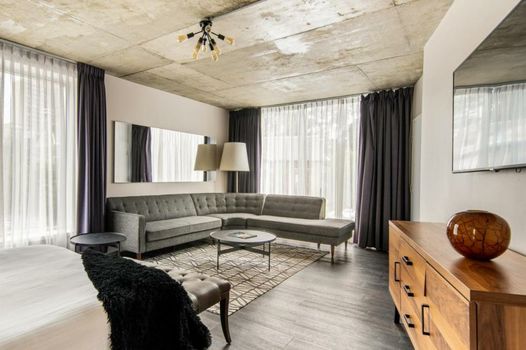 HOTEL10