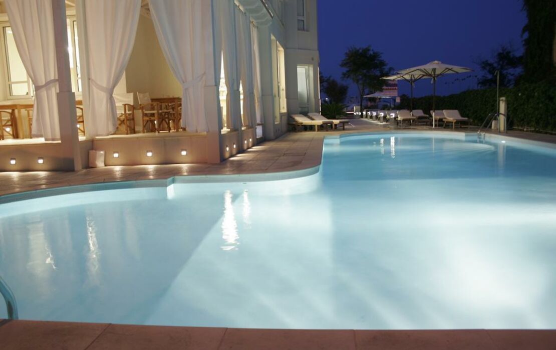 Le Rose Suite Hotel, a Design Boutique Hotel Rimini, Italy