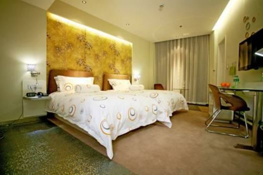 Eesir Hotel
