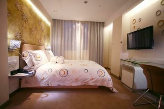 Eesir Hotel