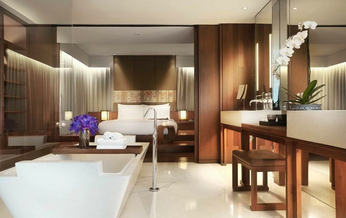 Hansar Bangkok - SHA Extra Plus