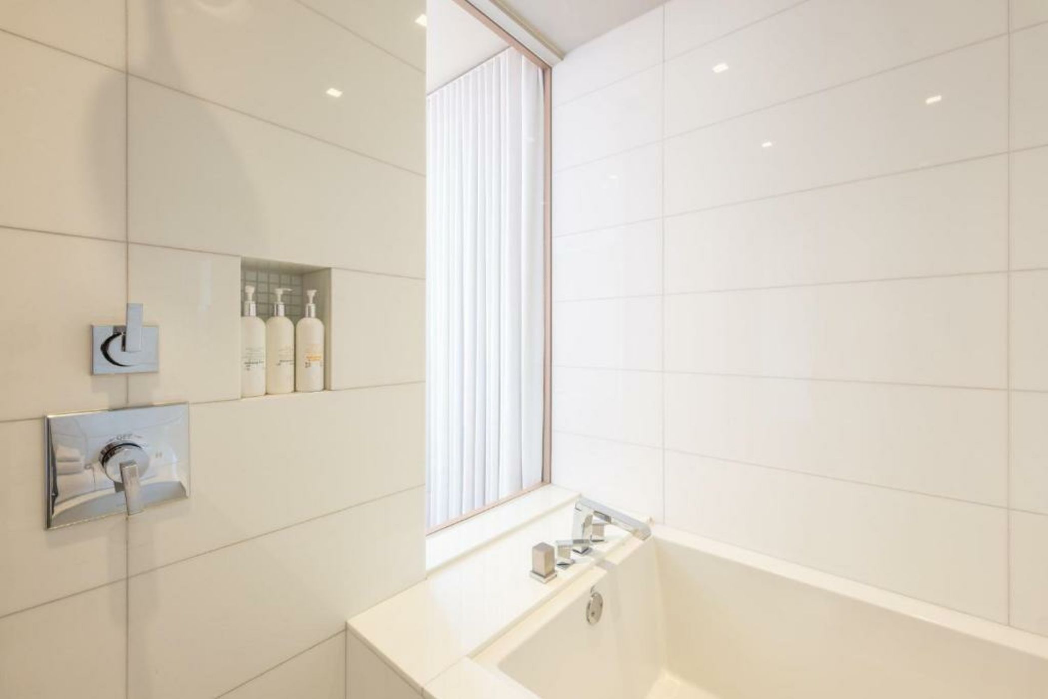 Kimpton Hotel Wilshire, an IHG Hotel