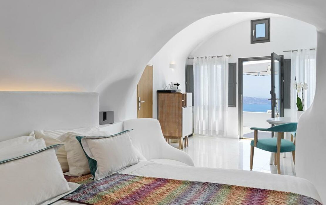 Katikies Chromata Santorini - The Leading Hotels of the World