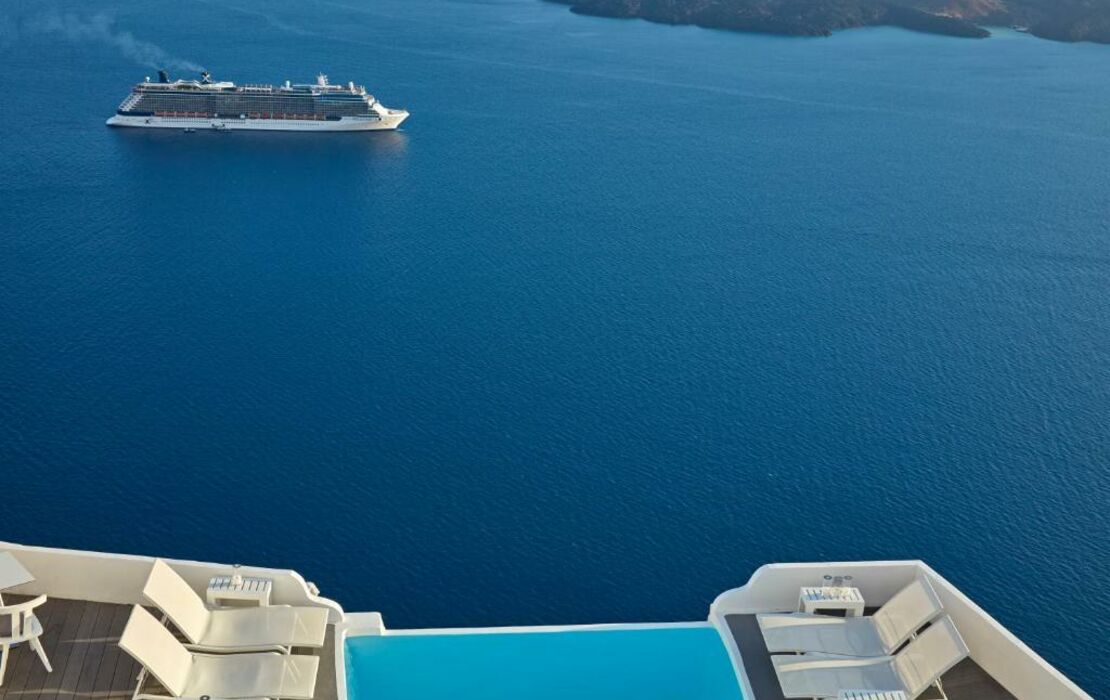 Katikies Chromata Santorini - The Leading Hotels of the World