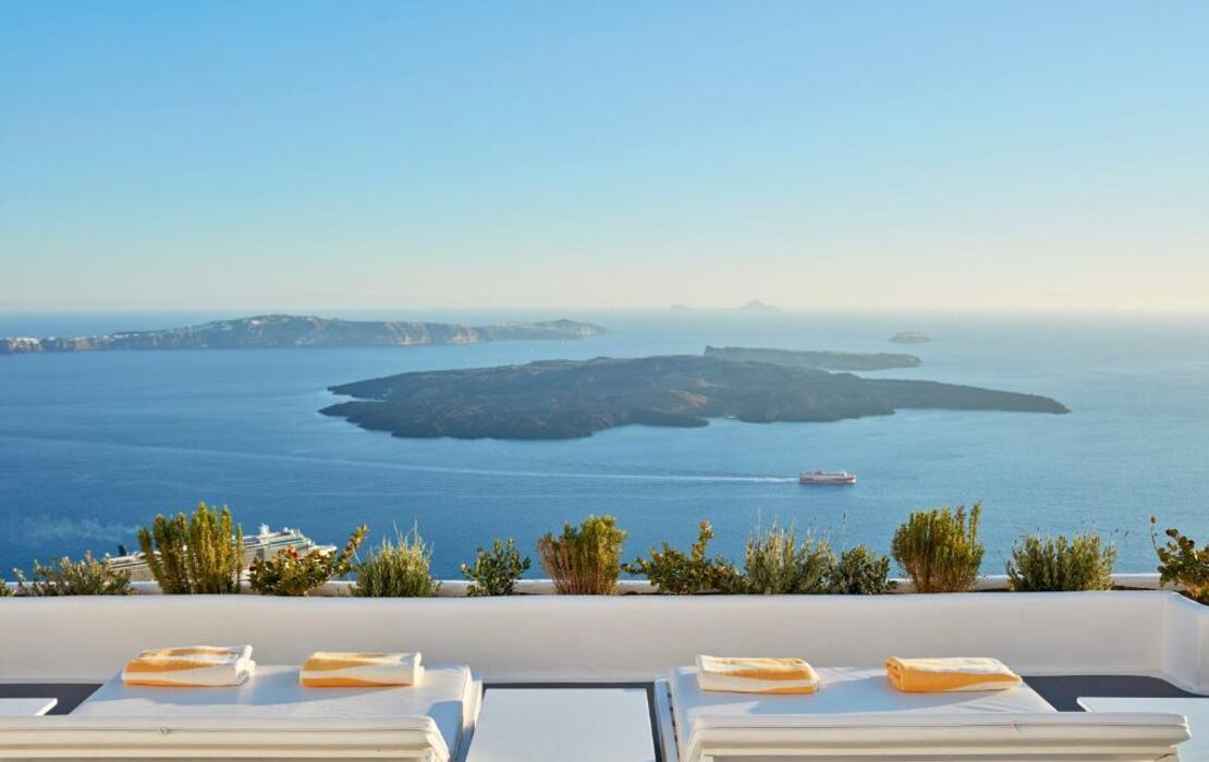 Katikies Chromata Santorini - The Leading Hotels of the World