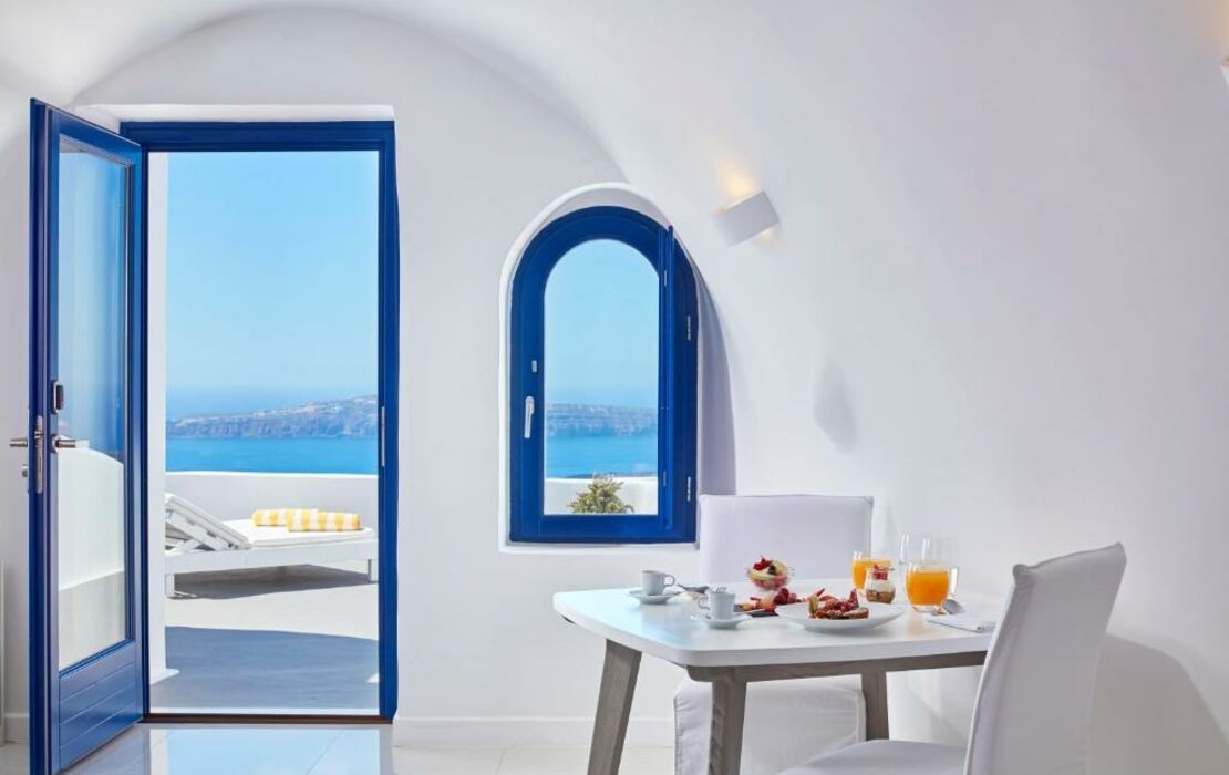 Katikies Chromata Santorini - The Leading Hotels of the World