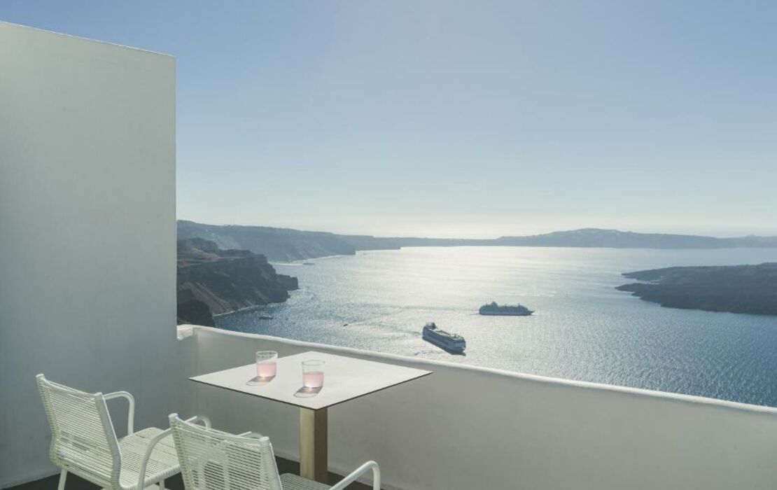 Katikies Chromata Santorini - The Leading Hotels of the World