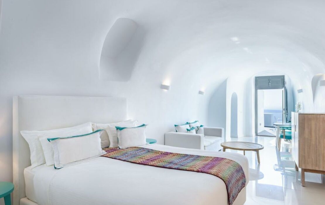 Katikies Chromata Santorini - The Leading Hotels of the World