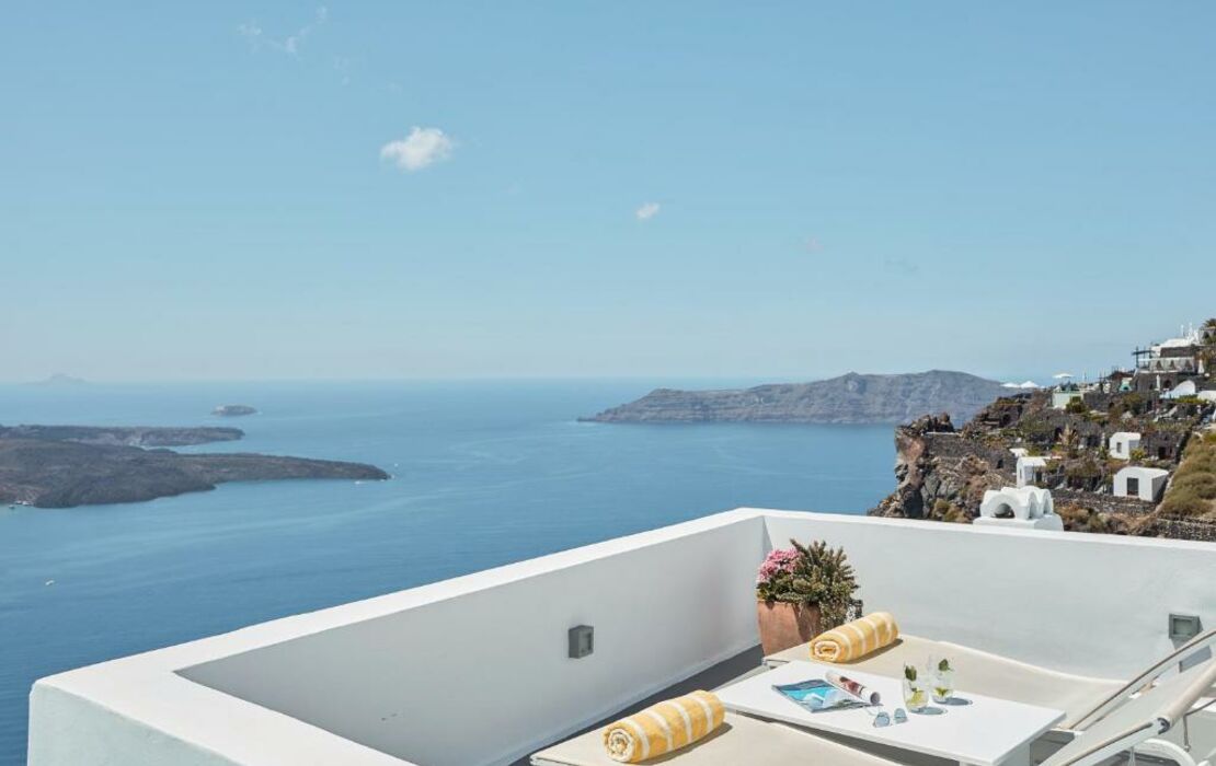 Katikies Chromata Santorini - The Leading Hotels of the World