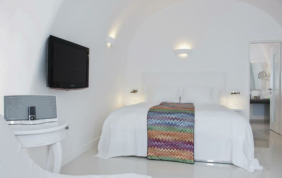 Katikies Chromata Santorini - The Leading Hotels of the World