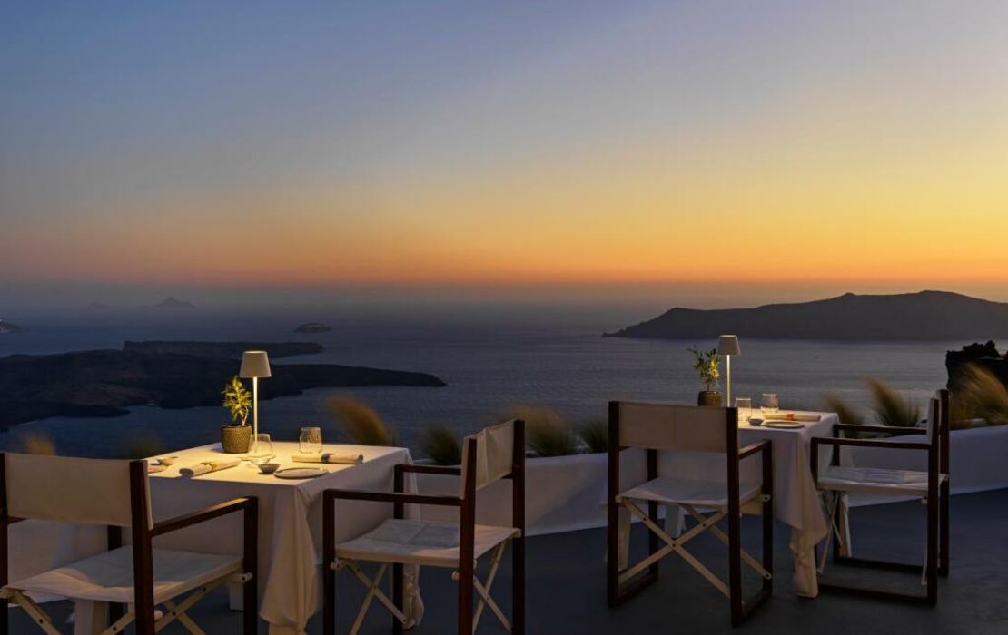 Katikies Chromata Santorini - The Leading Hotels of the World