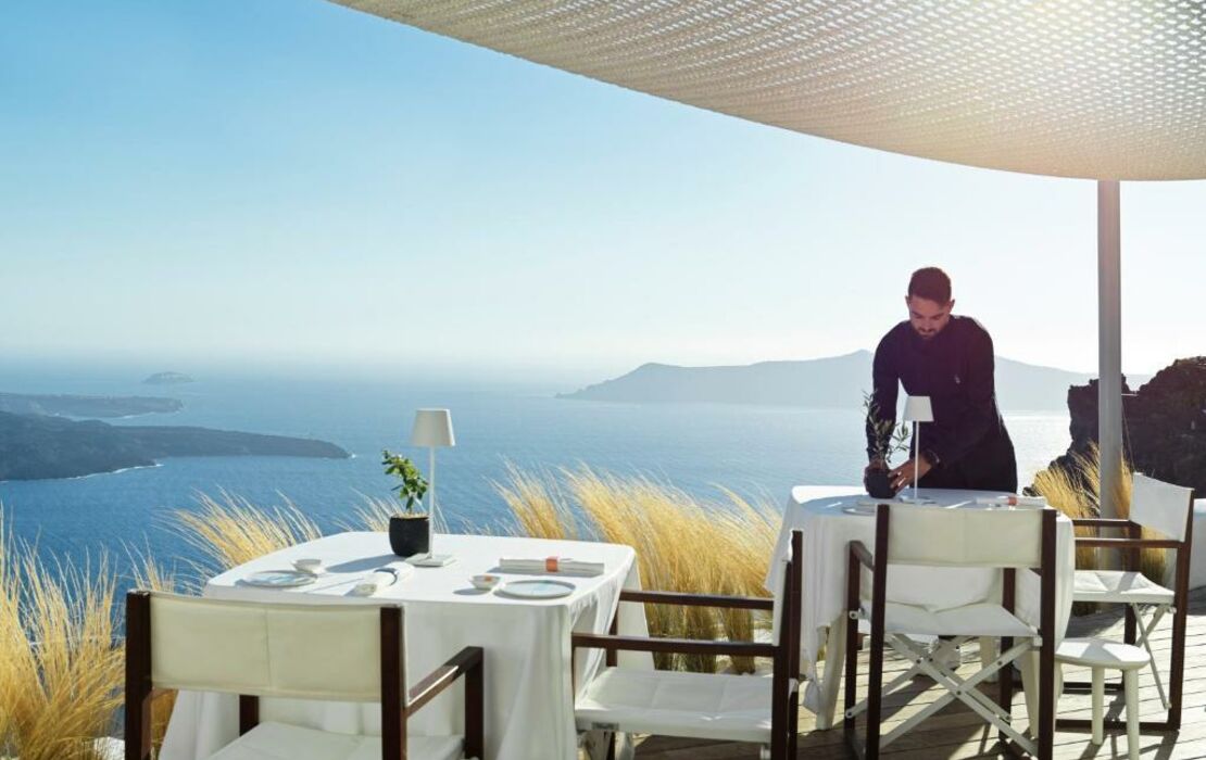 Katikies Chromata Santorini - The Leading Hotels of the World