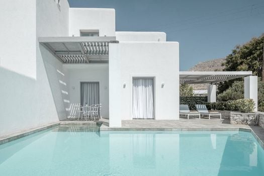 Anemi Hotel