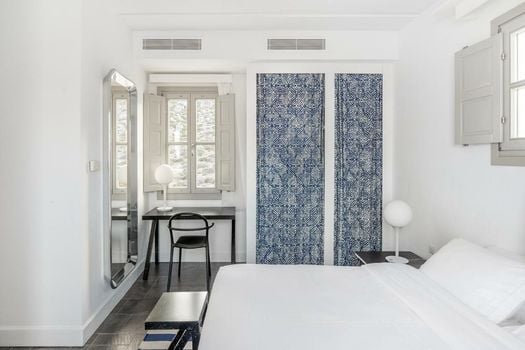 Anemi Hotel