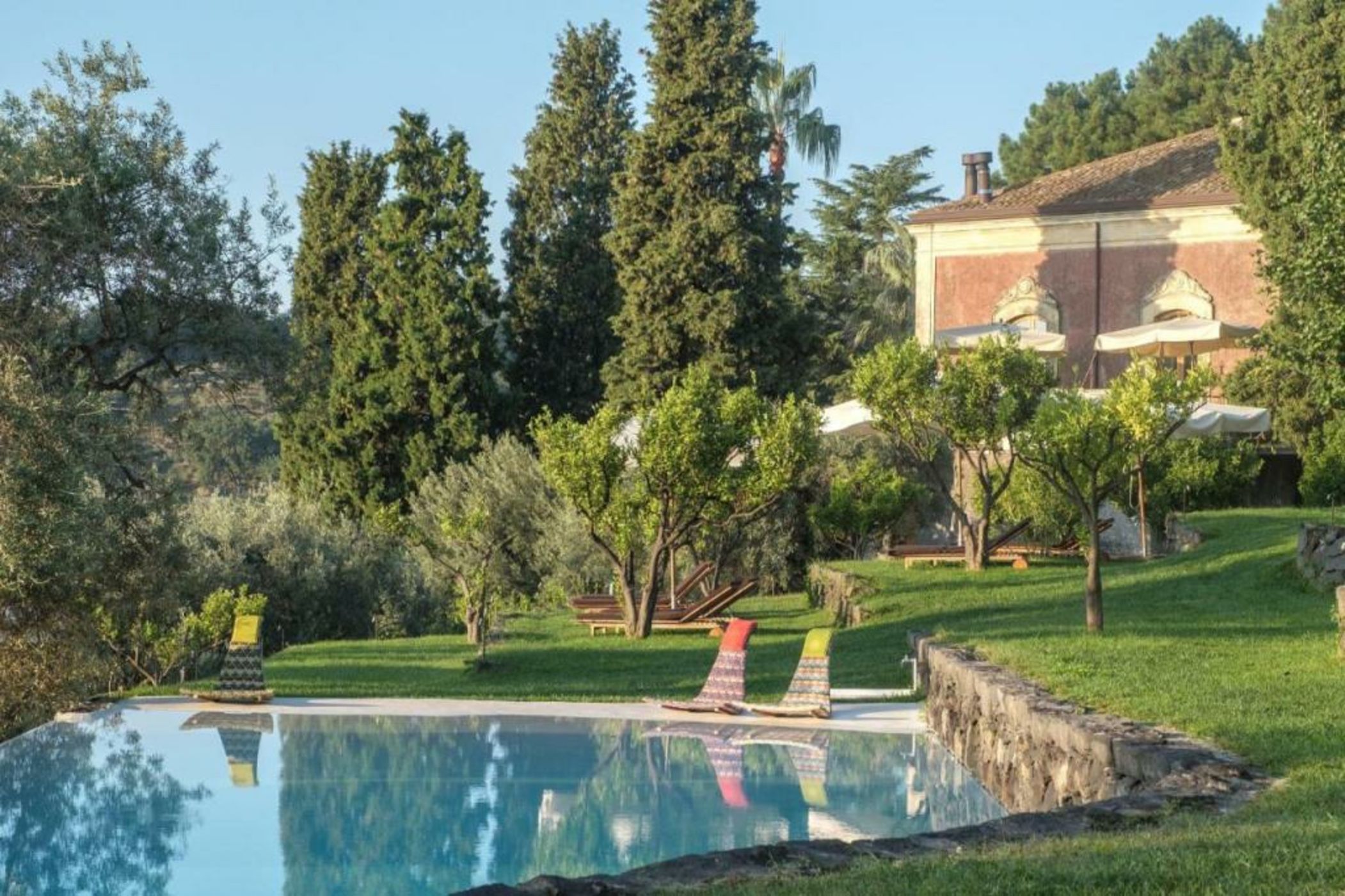 Monaci delle Terre Nere