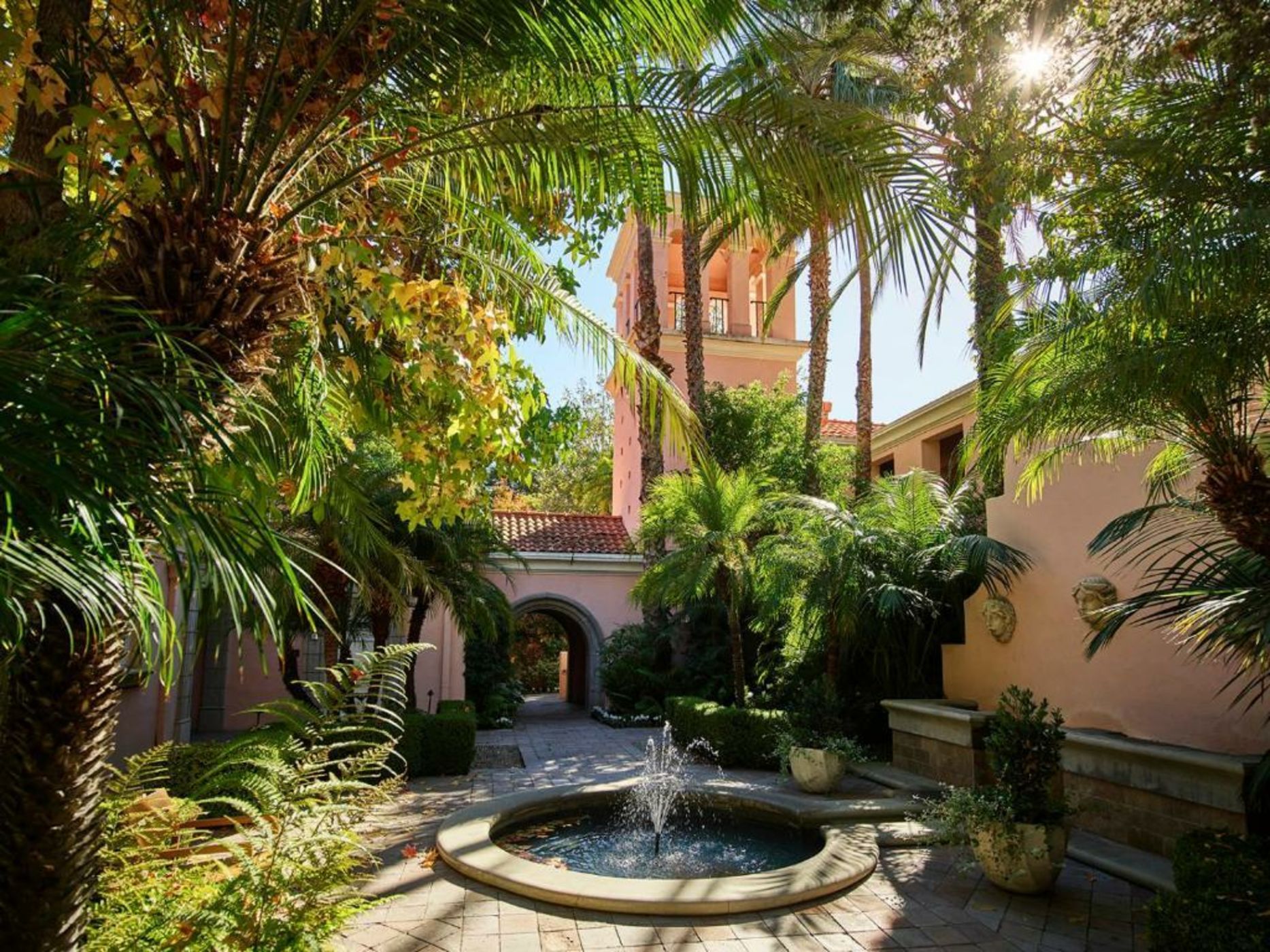 Hotel Bel-Air - Dorchester Collection