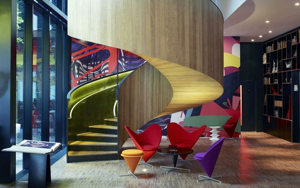Boutique Hotels London Where To Stay In Citizenm London Bankside