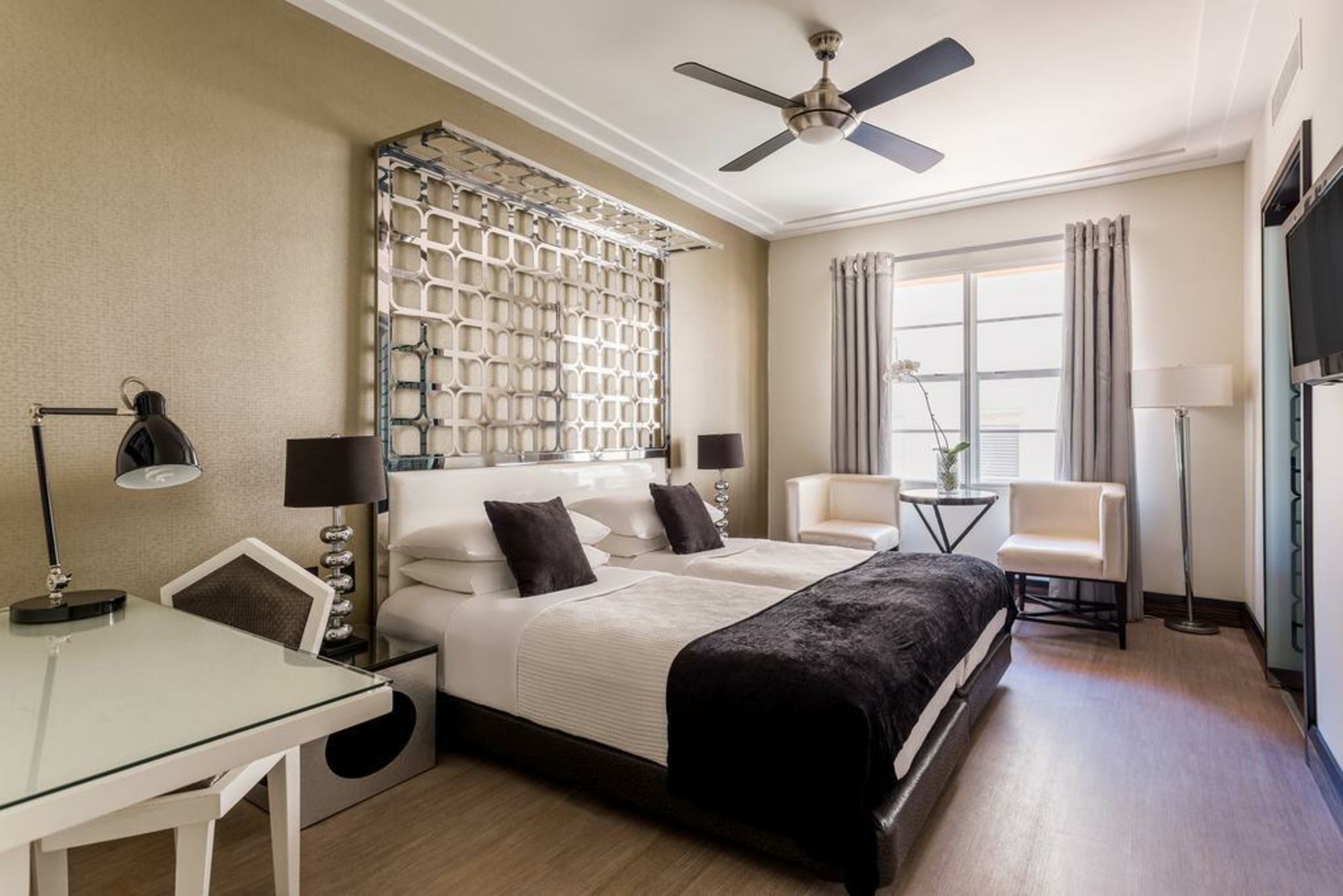 Room Mate Waldorf Towers