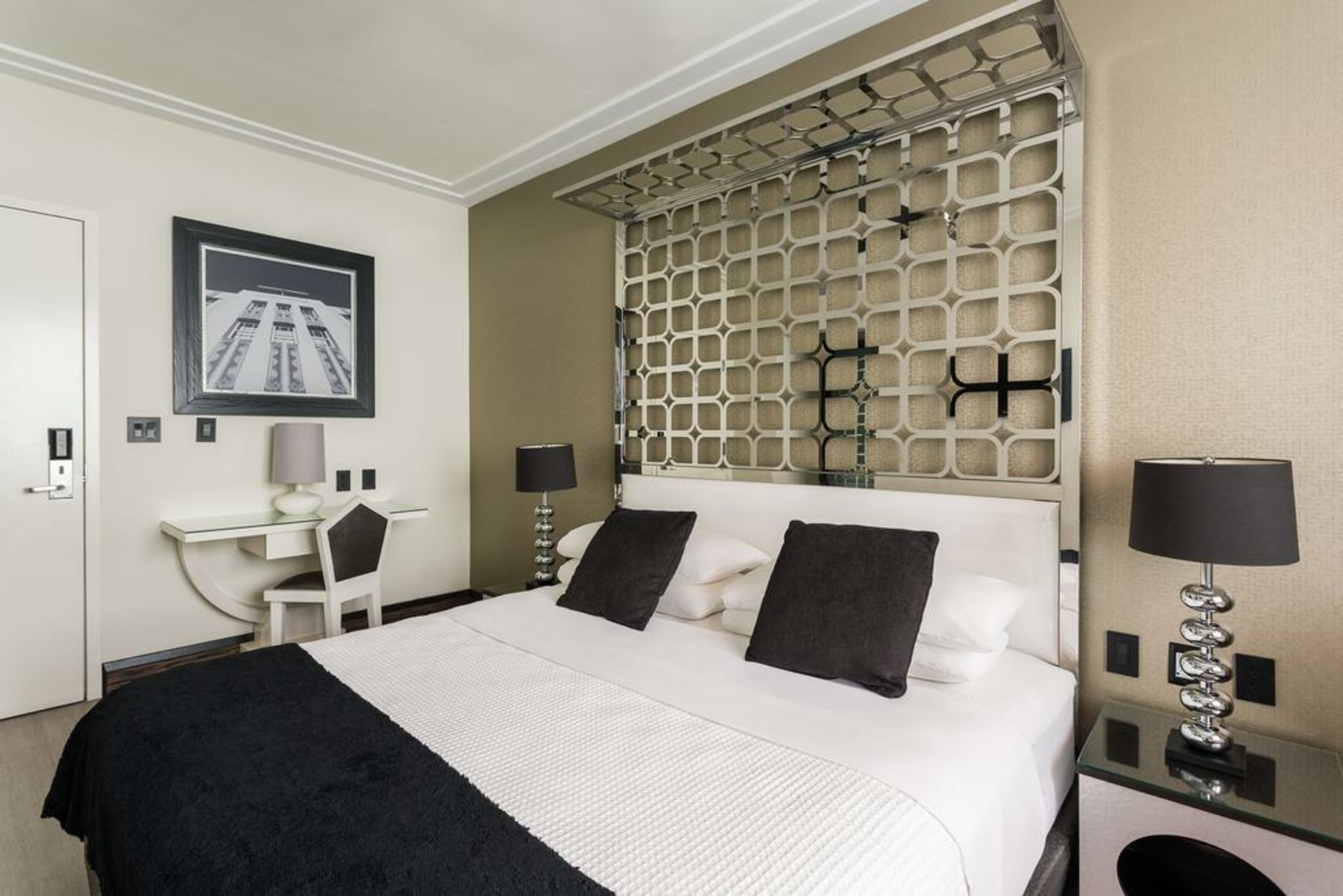 Room Mate Waldorf Towers