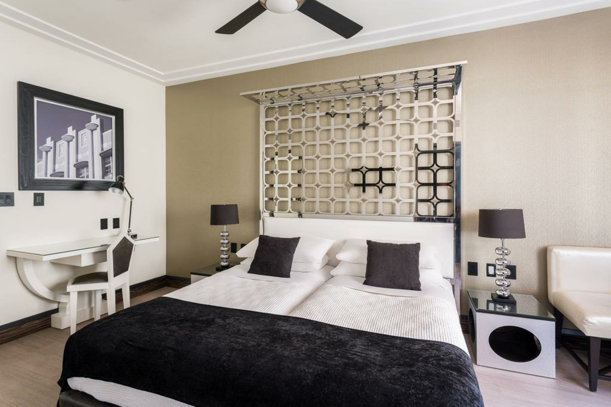 Room Mate Waldorf Towers