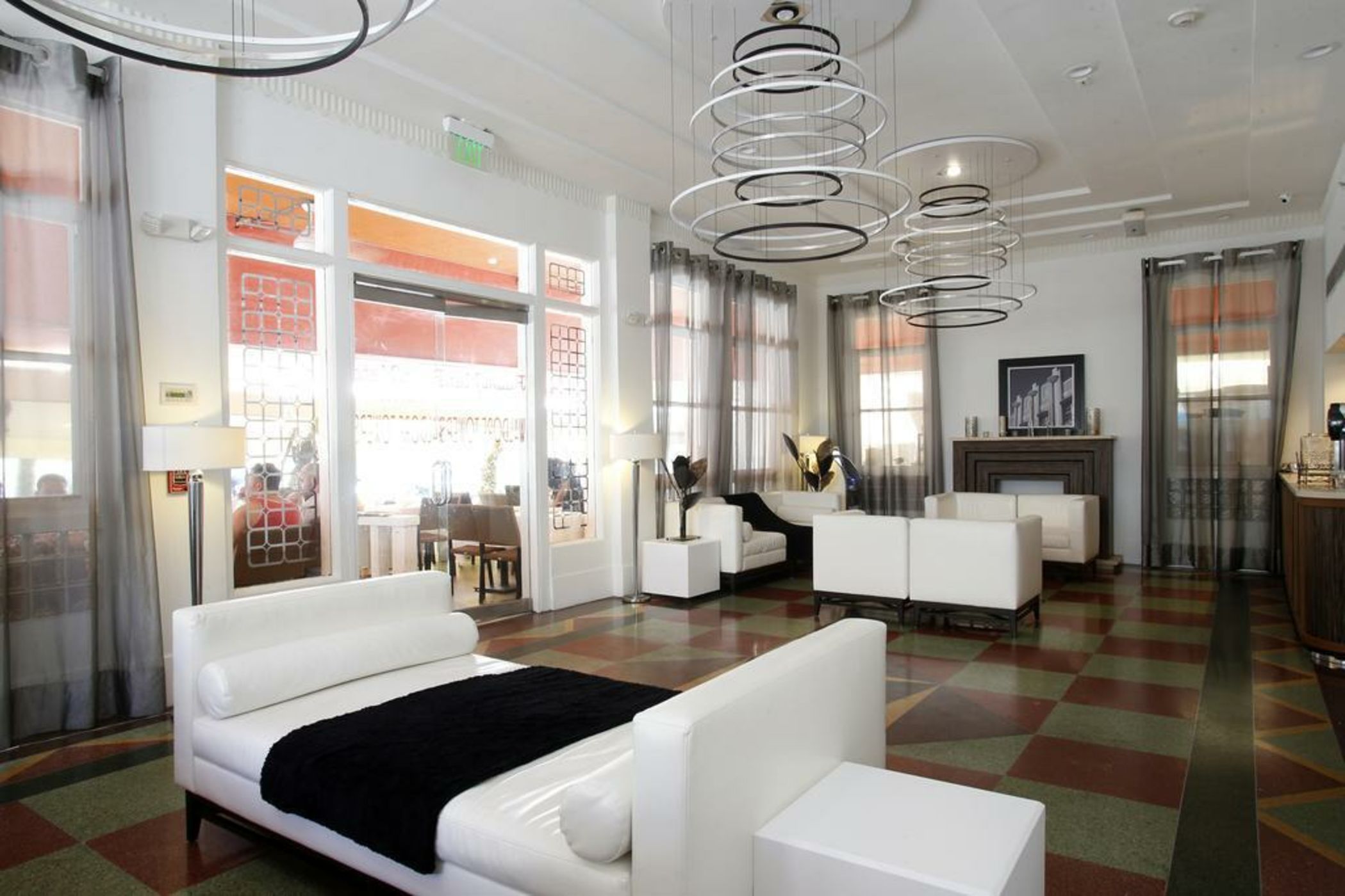 Room Mate Waldorf Towers