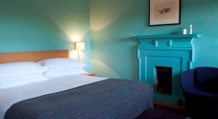 Cowley Manor Hotel