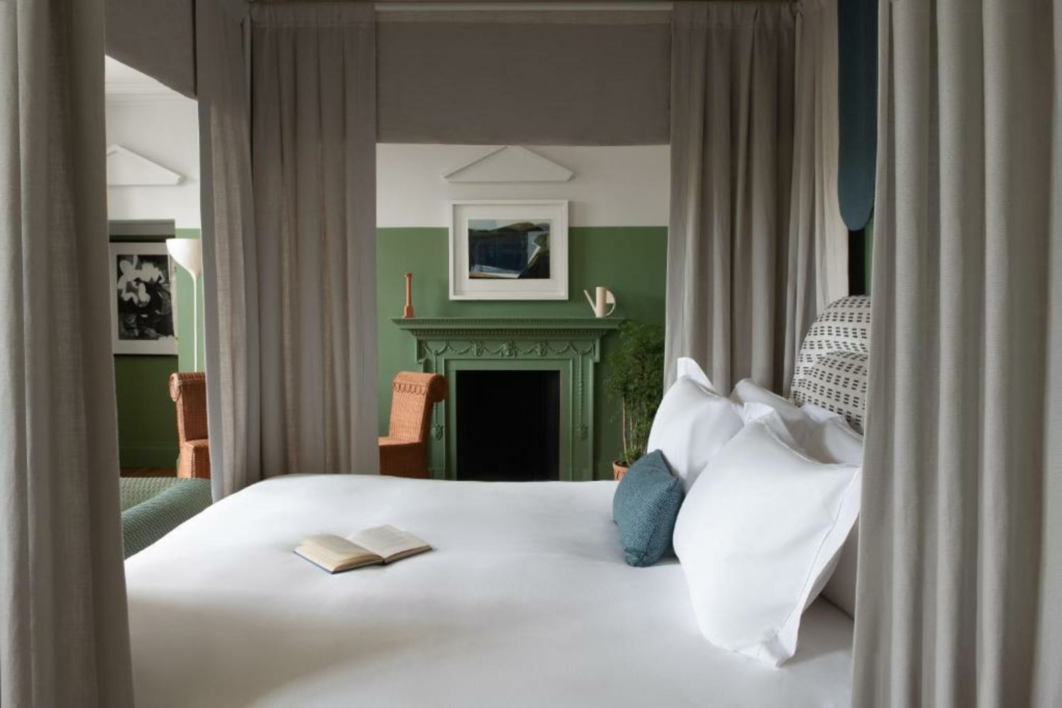 Cowley Manor Experimental,